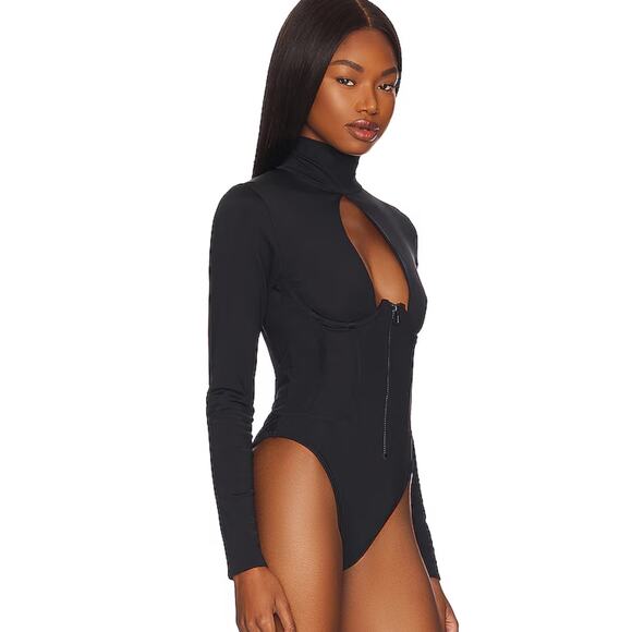 Pursuit the Label Racy Suit in Jet NWT Size Small - Picture 2 of 3